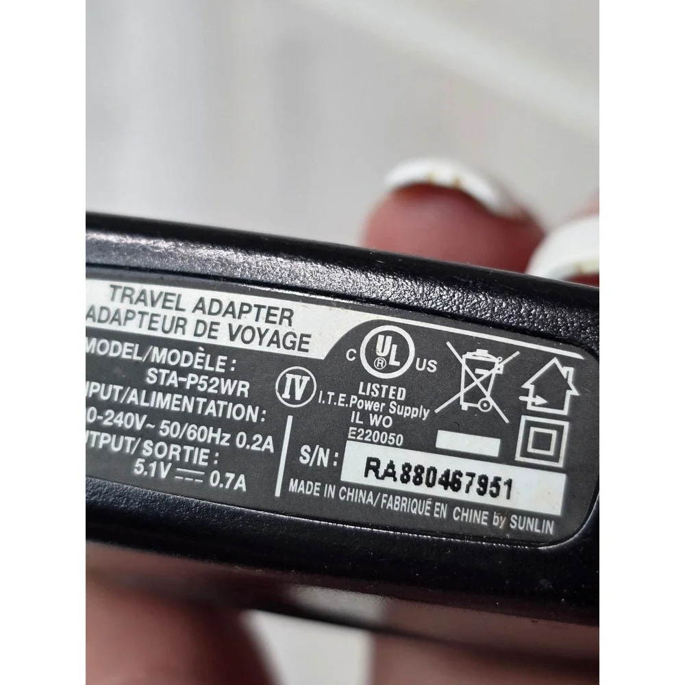 LG Travel Adapter STA-P52WR Wall Charger 5.1V 0.7A Proprietary Connector A5‎